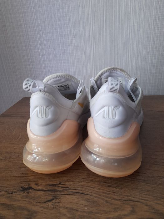 Nike Air max 270 маратонки 38 номер.