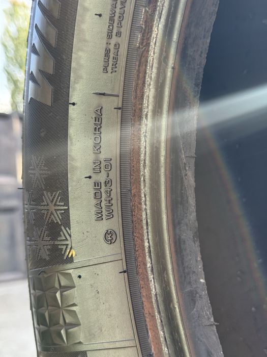 Зимние шины 215/60/16
