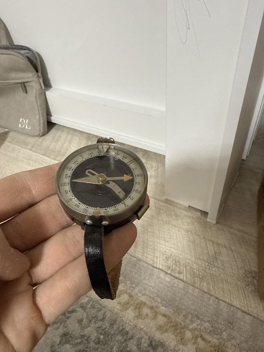 Компас Адрианова