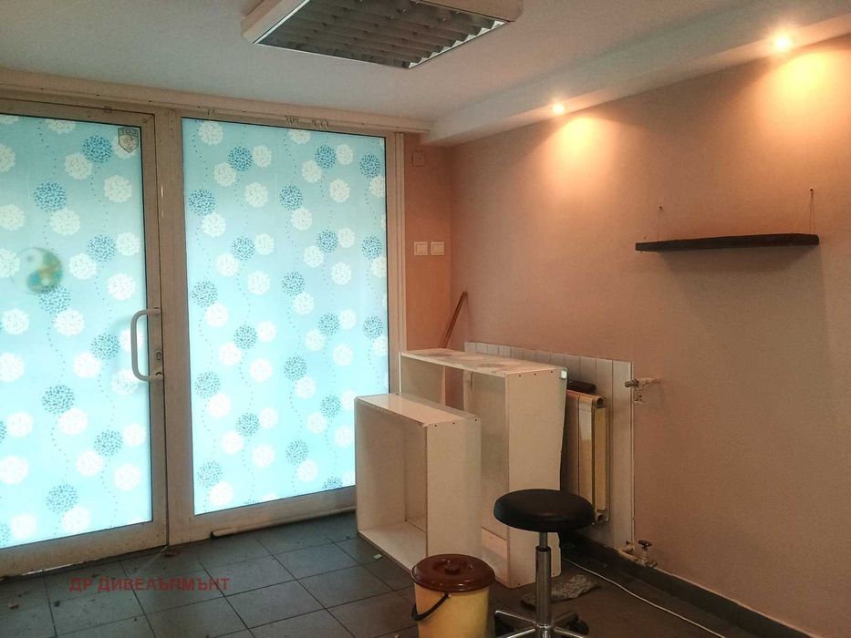 Продава МАГАЗИН град София, Младост 1 ул. Д-р Стоян Чомаков