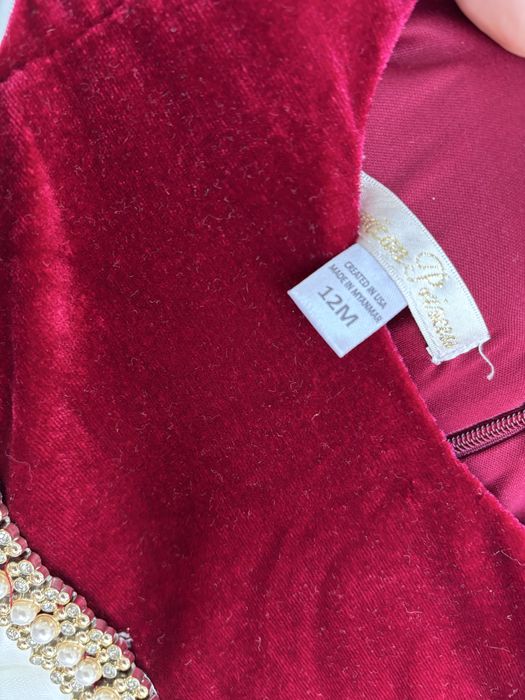 Официална рокля за момиче 12м.