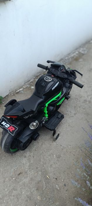 Електрически мотор