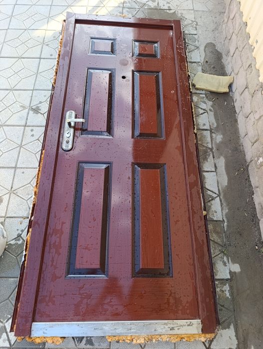 Дверь входная бу