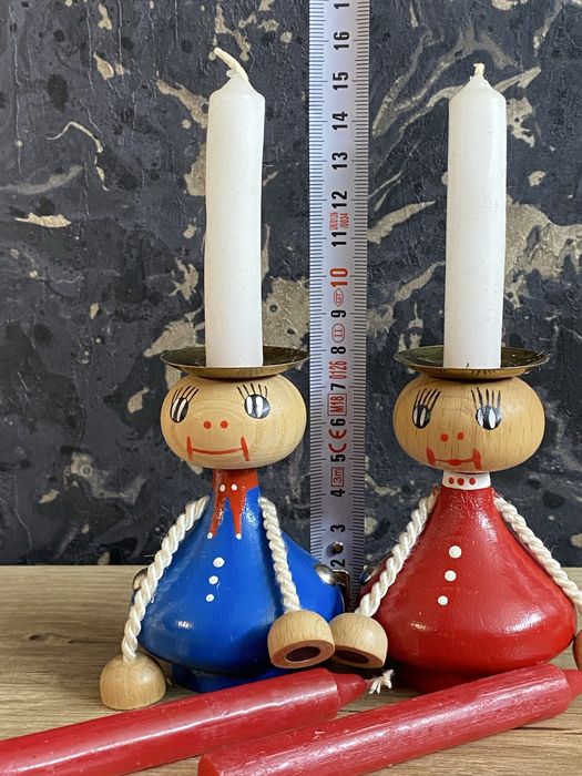 Свещнищи  дървени и порцеланови