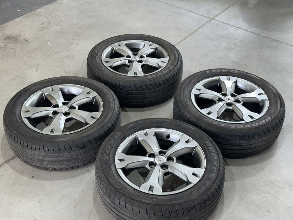 Джанти с гуми за Toyota Urban Cruiser 16 цола