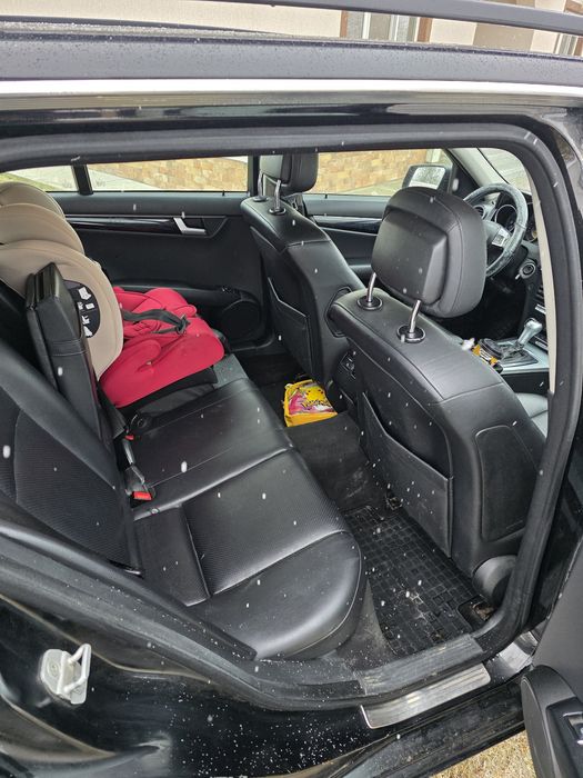 Se vinde Mercedes benz c class c180 w204