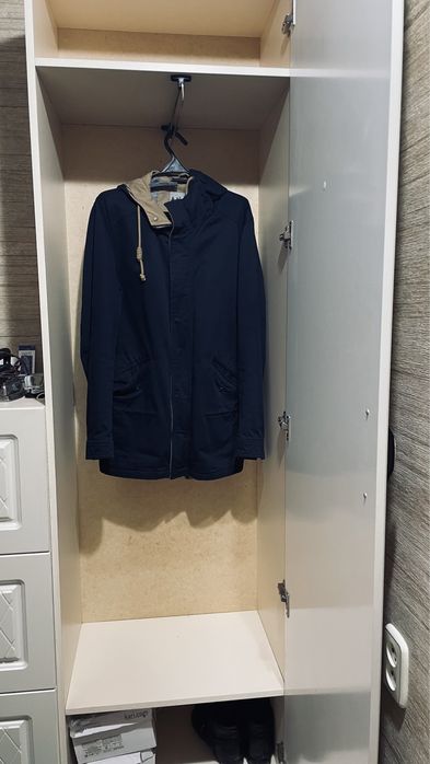 Продаю шкаф в прихожую