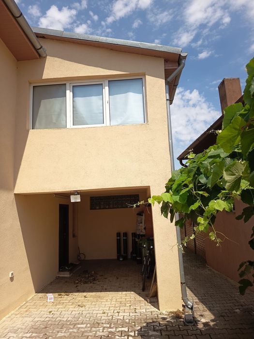 Proprietar, vând  casă individuală după Sag, în Pădureni