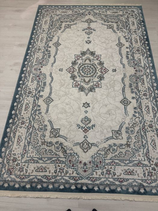 Ковры 2 штук продам