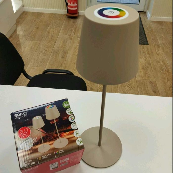 Настолна безжична LED лампа Brilo