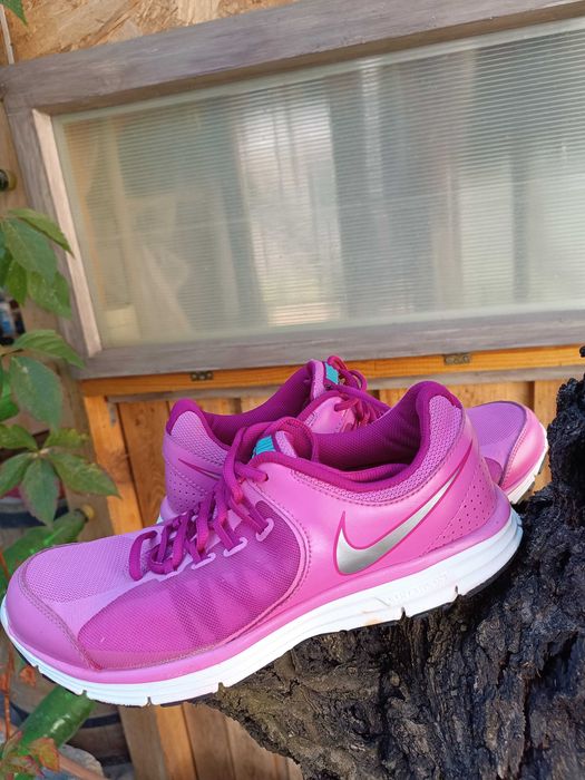 Спортни маркови маратонки - два чифта