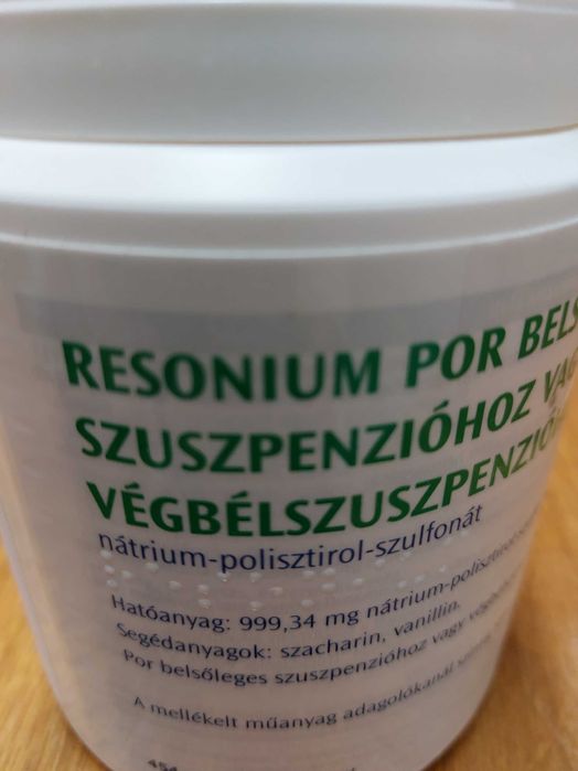 - Resonium por , praf  -