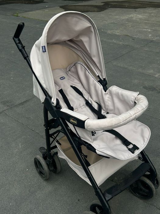 Продам коляску Chicco (оригинал)