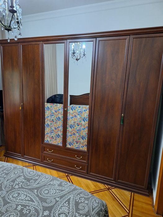 Продаётся спальный гарнитур