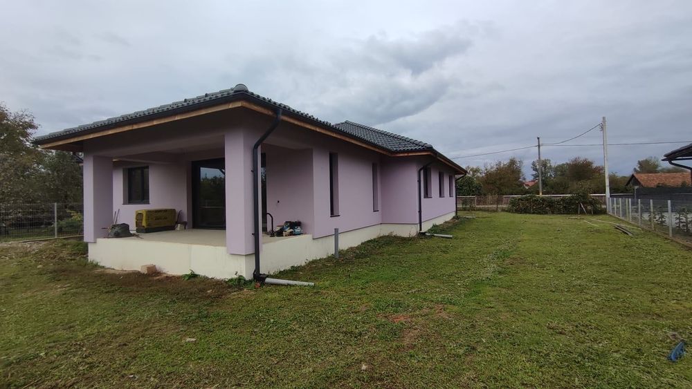 Casa de vânzare Sacalaseni