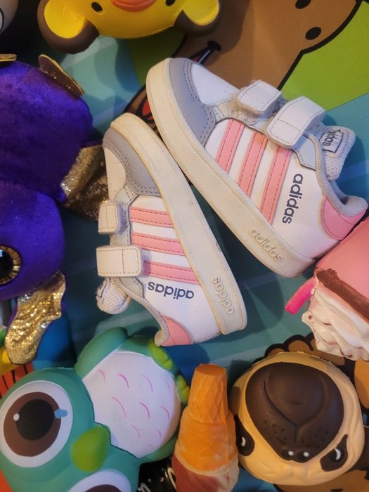 Adidasi copii sport Adidas gratis 10 jucării