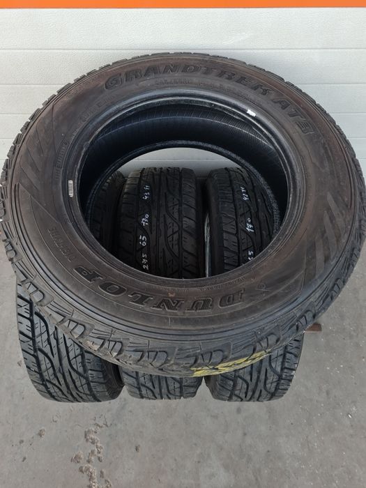 Всесезонни гуми за Джип 4 броя DUNLOP Grandrek AT3 245 65 R17 дот 4311