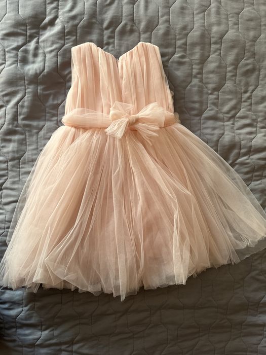 Нарядное платье на 5 лет