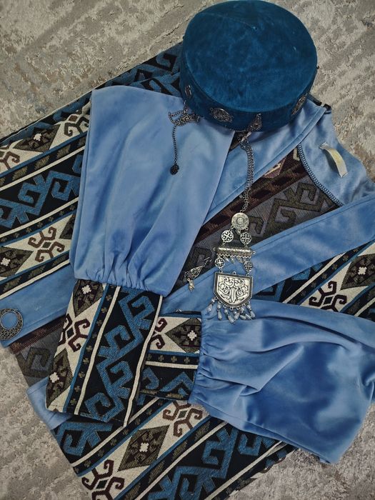 Продам национальную одежду