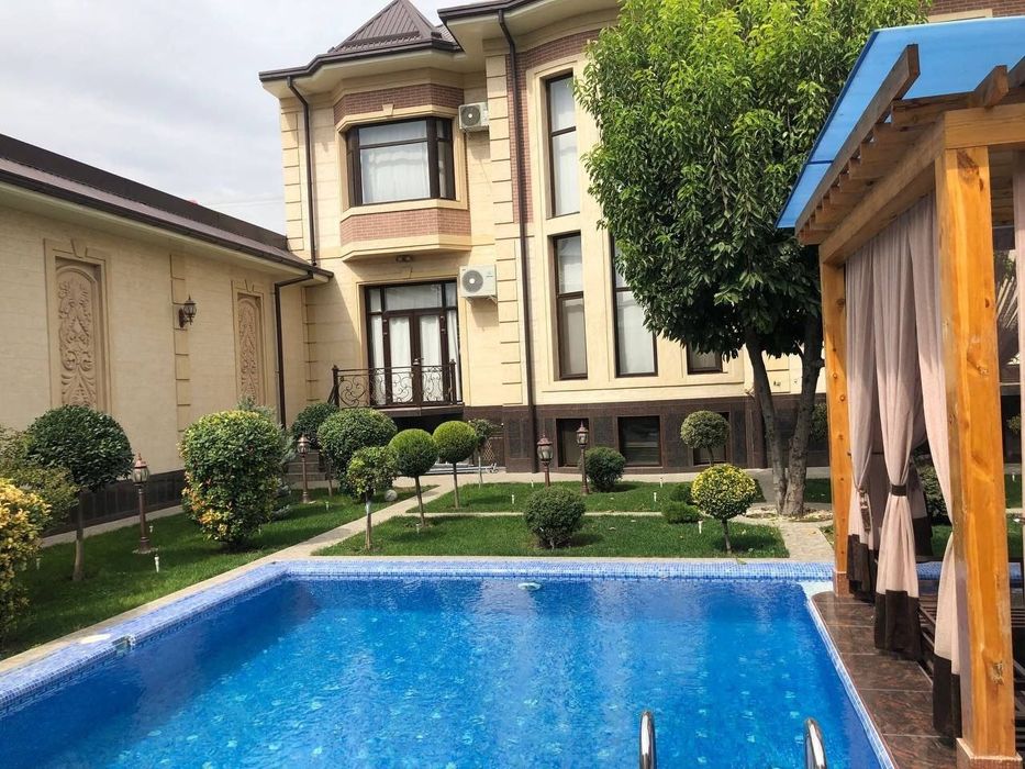 Дом. 6соток. 7 комнат. Сауна хаммам. Бассейн  Бадамзар.