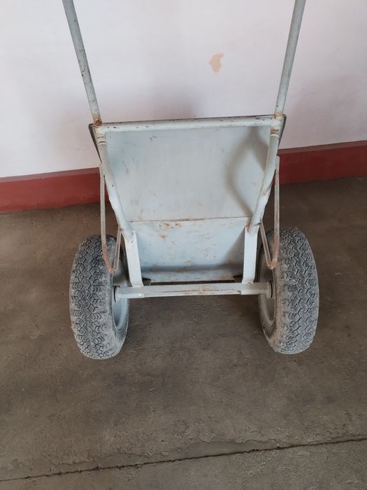 Тачка стройтельный