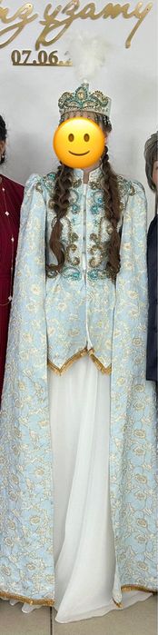 Платье на узату той