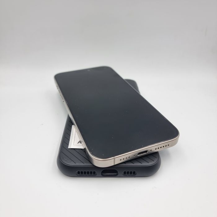 Amanet F28 :Telefon Iphone 15 Pro Max 256GB