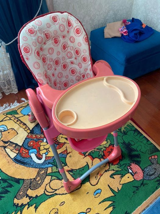 Детский столик для кормления