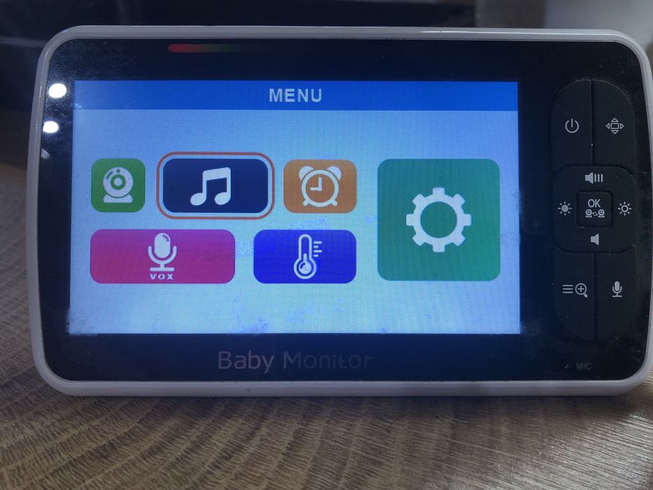 Продавам бебефон камера