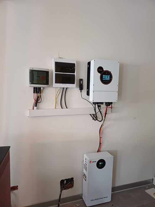 Sistem fotovoltaic 5–15kW SRNE / Deye – complet cu montajl