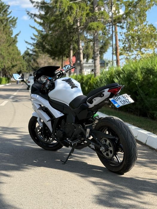 Kawasaki ER-6f 650cc (72 CP) – 2015, impecabilă, 12.500 km,