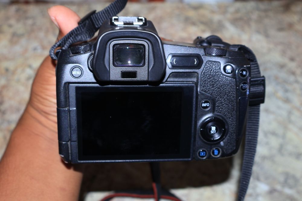 Canon R. в идеальном состояние