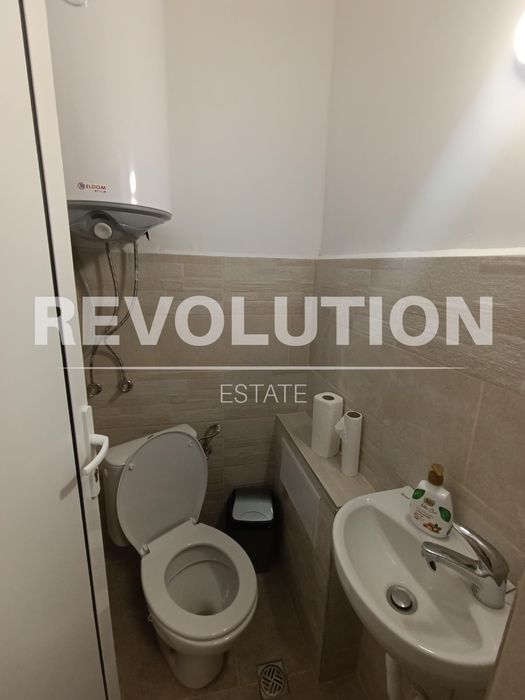 Дава се под наем Офис в Варна, Автогара - 130 кв.м за 750 € - Снимка #4