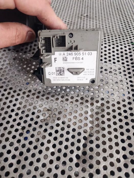 Contact Mercedes A/B Class W246 W176 GLA X156 W156 CLA W117 Cod A2469055103 Dezmembrez Mercedes Motor 651 - Dezmembrari Arad