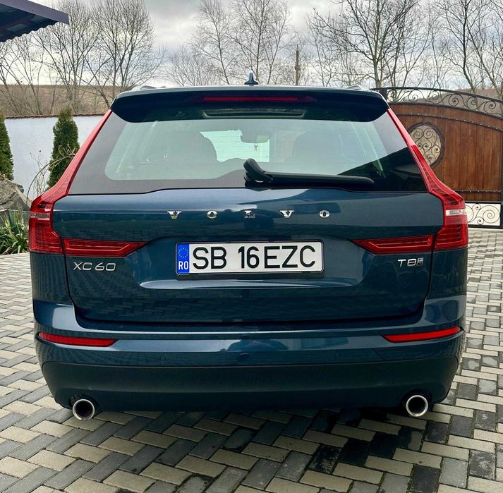 Volvo XC60 T8 Momentum • TwinEngine • PlugIn Hybrid • AWD • 303 CP