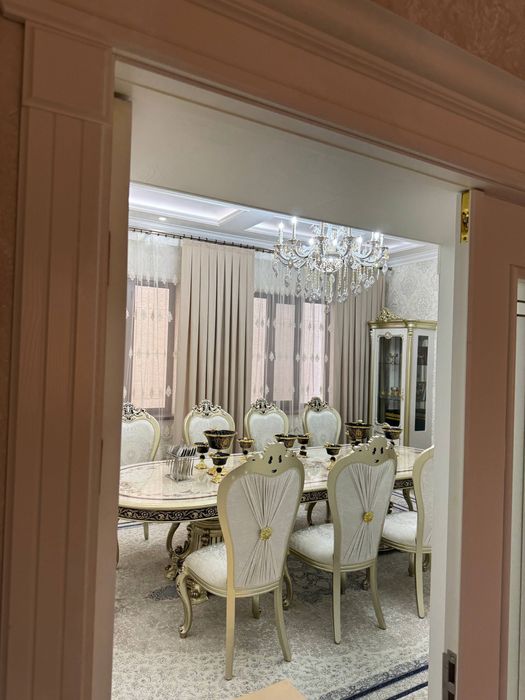 Стол стул для гостиной