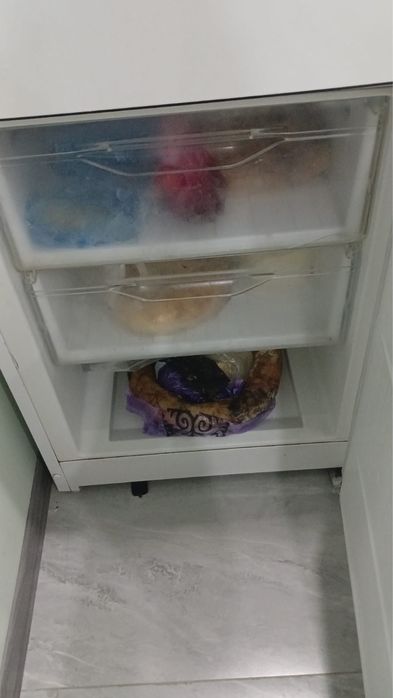 Холодильник бу indesit