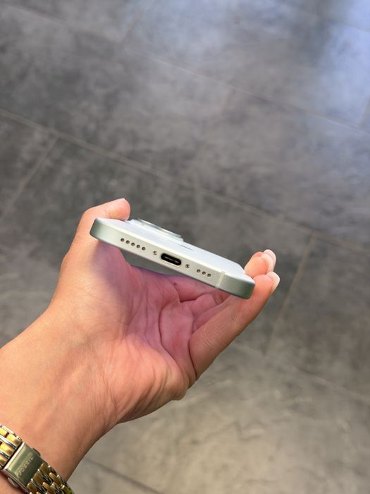 iPhone 15 128GB 100% Sanatate Baterie Ca Nou