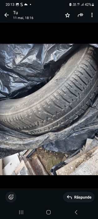 Vând cauciucuri pe 15