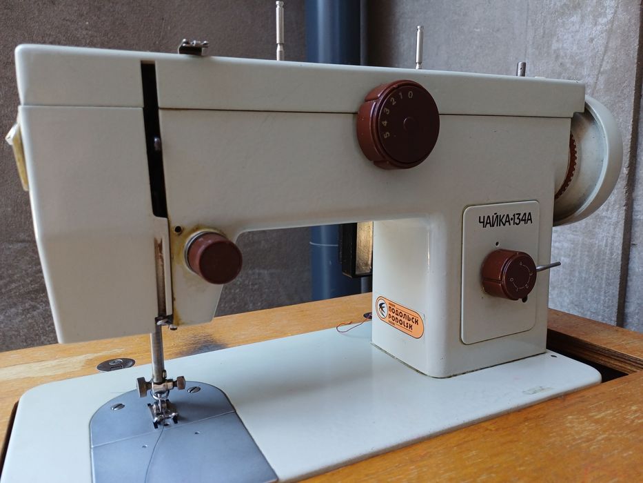 Швейная машина чайка 134А