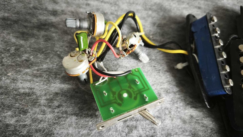 Set doze stratocaster cu cablaj - Garanție