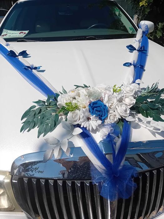 Închiriez limuzine pentru evenimente