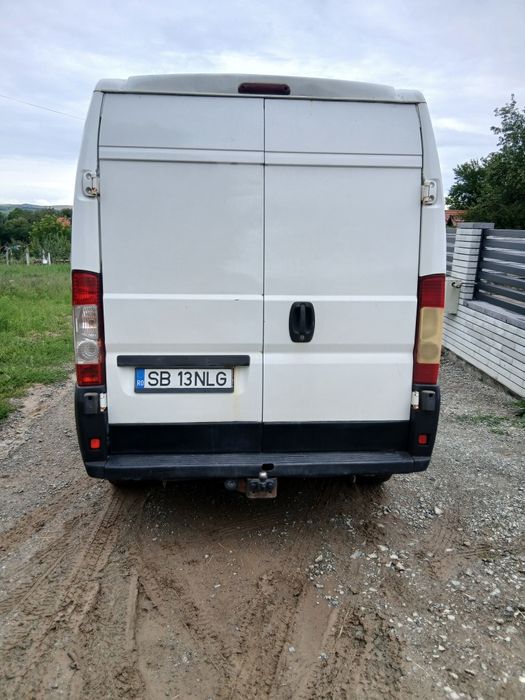Vând Peugeot boxer