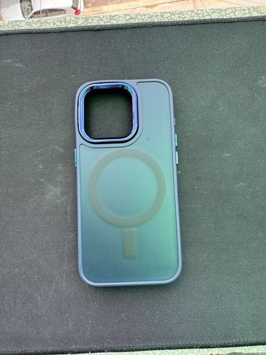 Кейсове за iPhone 15 PRO