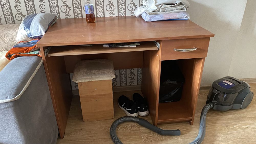 Парта из дерева