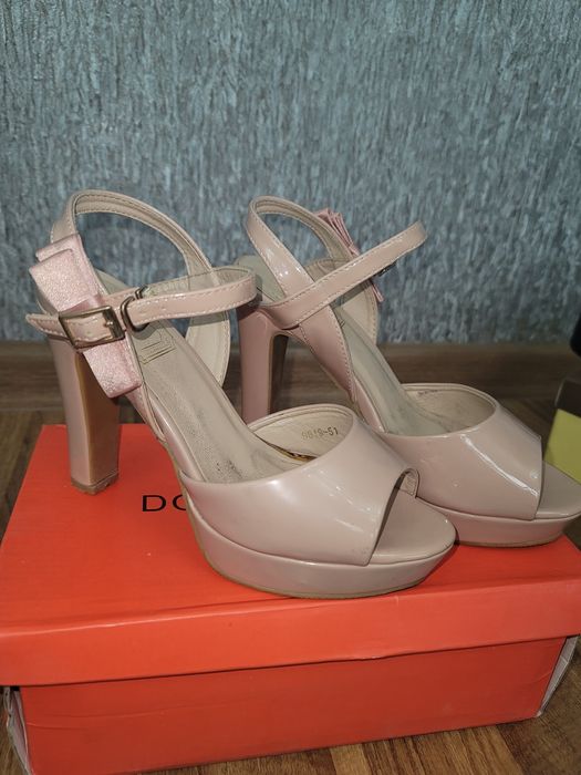 Туфли, босоножки