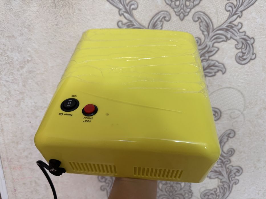 Лампа Для маникюра.