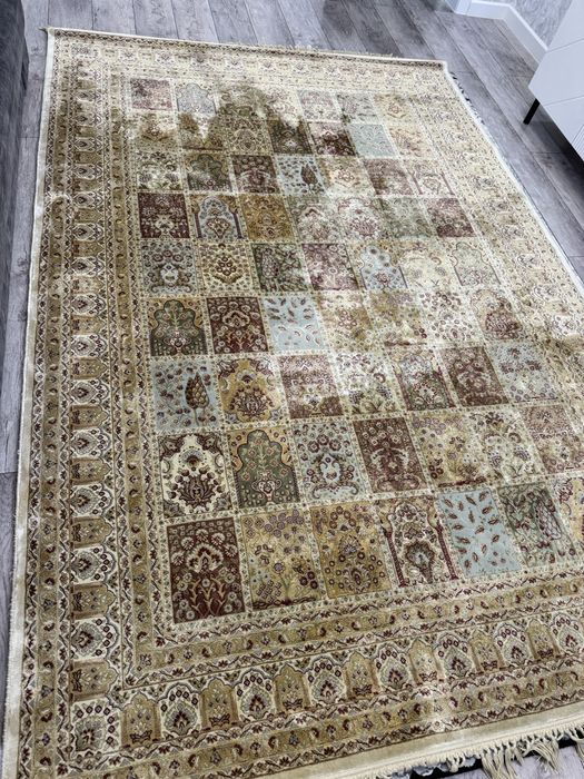 Продам шелковый ковёр.