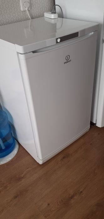 Продам морозильную камеру