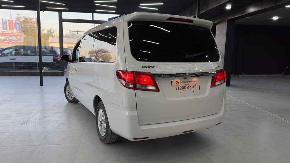 JAC M4 микроавтобуси